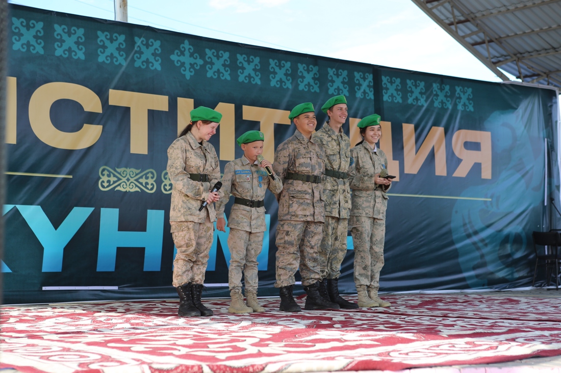 Выступление юных пограничников