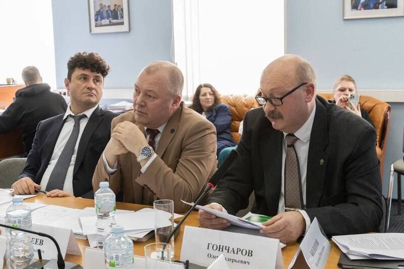 Педставитель Координационной службы СКПВ Олег Гончаров представил актуальные тезисы о состоянии и перспективах обеспечения пограничной безопасности на внешних границах государств-членов ОДКБ и государств-участников СНГ.