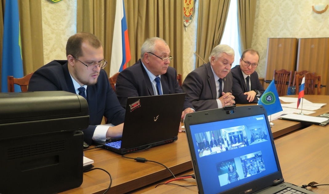 Участники заседания от Пограничной службы ФСБ России и Координационной службы СКПВ. 