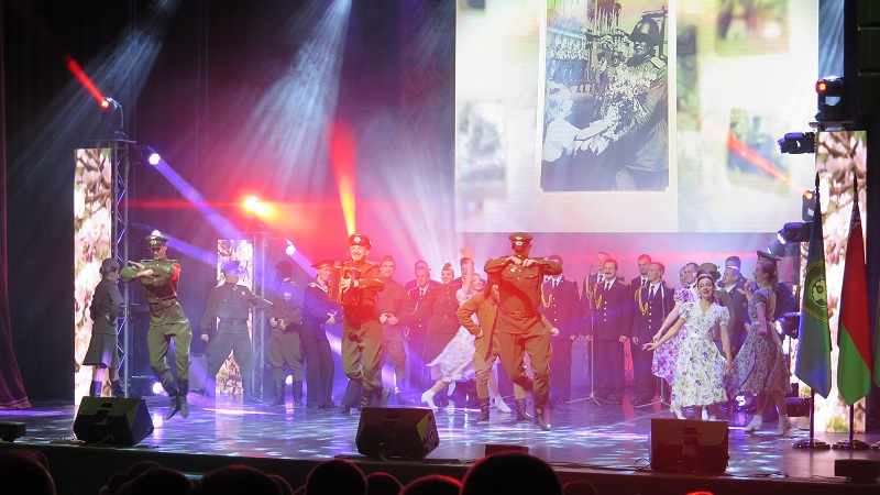 Программу фестиваля открыл номер Центрального пограничного ансамбля ФСБ России