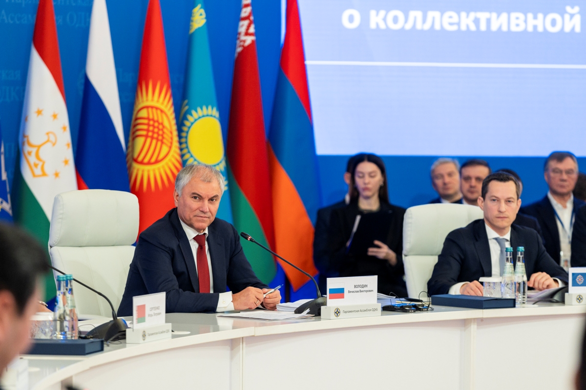 Открытие совместного заседания Совета и восемнадцатого пленарного заседания Парламентской Ассамблеи ОДКБ