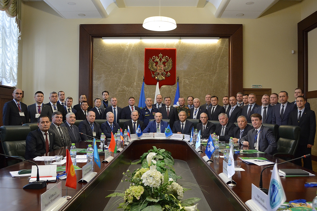 Участники рабочей встречи