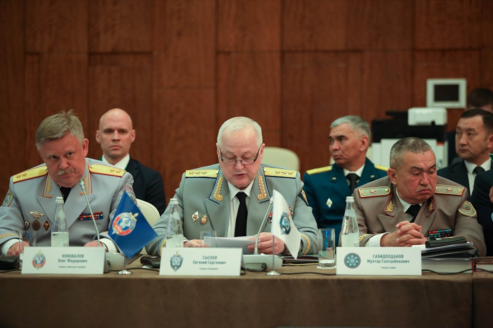 Рассмотрение участниками заседания вопросов повестки дня