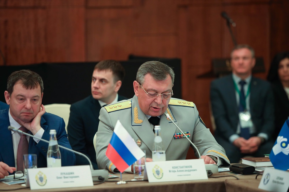Рассмотрение участниками заседания вопросов повестки дня