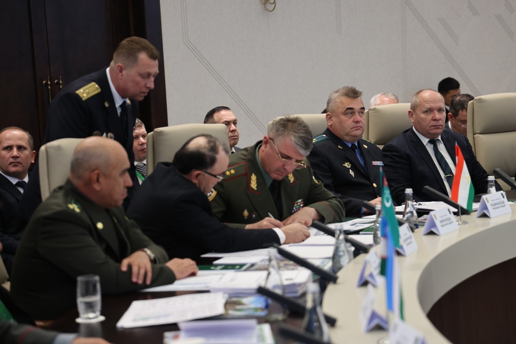 Первый заместитель Председателя - Командующий Пограничными войсками Государственного комитета национальной безопасности Республики Таджикистан генерал-лейтенант Раджабзода М.Р.