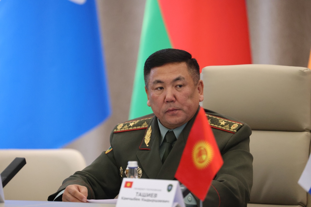 Первый заместитель председателя ГКНБ Кыргызской Республики – директор Пограничной службы генерал-майор Алимбаев А.К.